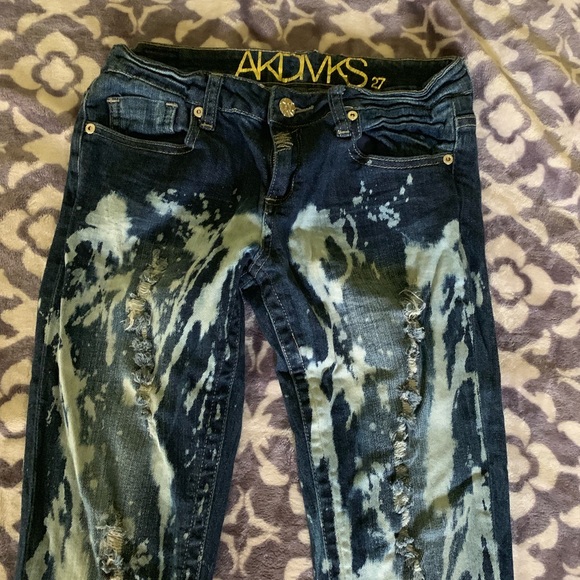 Jeans - Picture 2 of 5